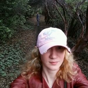 Meet your Posher, Ciera